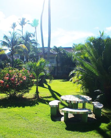 Imagen de los exteriores del Hotel Los Pinos, El Manantial. Foto 17