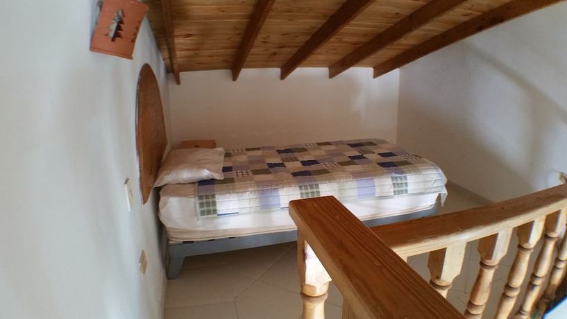 Imagen de la habitación del Hotel Los Pinos, El Manantial. Foto 5
