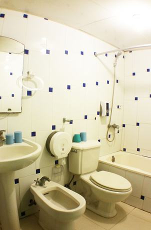 Imagen de la habitación del Hotel Los Pinos, El Manantial. Foto 9