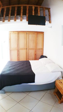 Imagen de la habitación del Hotel Los Pinos, El Manantial. Foto 11