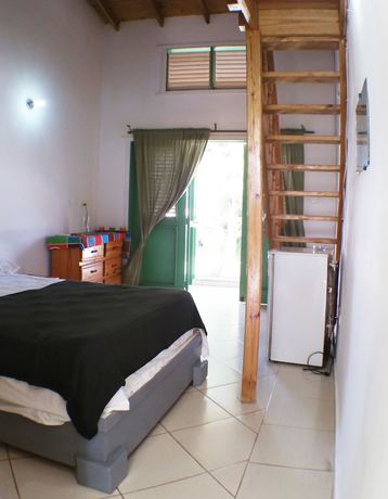 Imagen de la habitación del Hotel Los Pinos, El Manantial. Foto 16