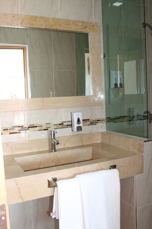 Imagen de la habitación del Hotel Los Pinos Express. Foto 8