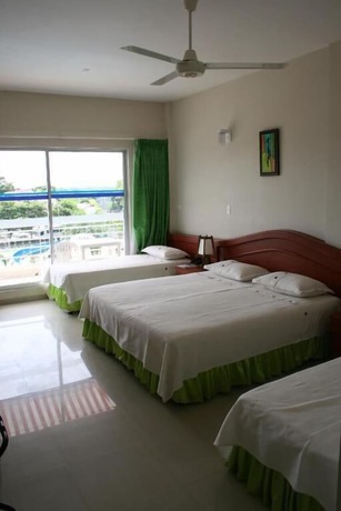 Imagen de la habitación del Hotel Los Puentes. Foto 5