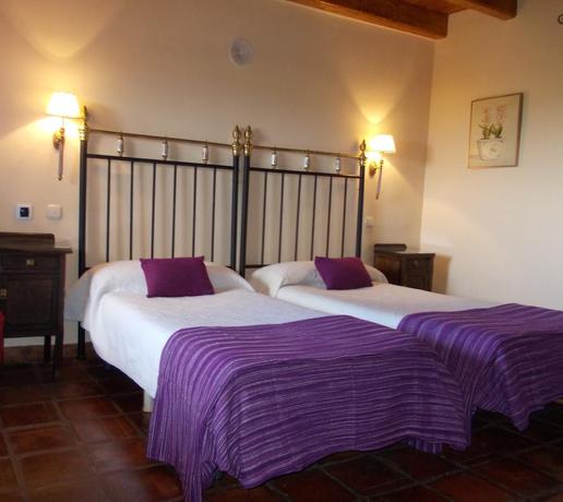 Imagen de la habitación del Hotel Los Rastrojos. Foto 5