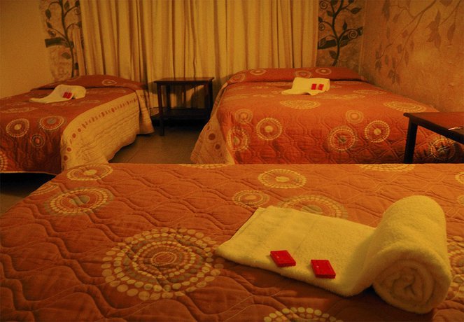 Imagen de la habitación del Hotel Los Ríos, Baños de Agua Santa. Foto 1