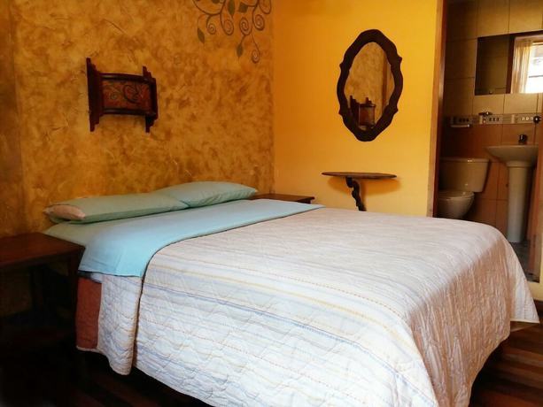 Imagen de la habitación del Hotel Los R&iacute;os, Ba&ntilde;os de Agua Santa. Foto 7