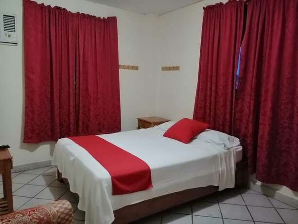 Imagen de la habitación del Hotel Los Rivera. Foto 6