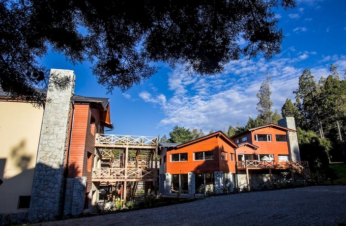 Imagen de los exteriores del Hotel Los Robles Apart and Spa. Foto 3