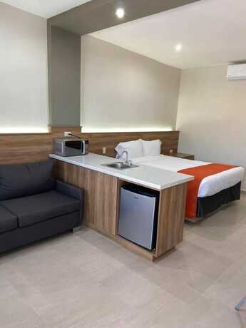 Imagen de la habitación del Hotel Los Robles, Nuevo Laredo. Foto 14