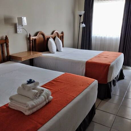 Imagen general del Hotel Los Robles, Nuevo Laredo. Foto 8