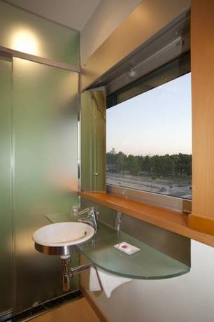 Imagen de la habitación del Hotel Los Rosales, Almansa. Foto 9