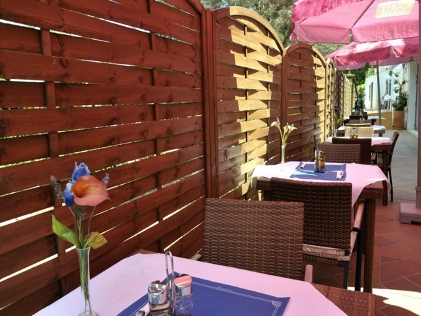 Imagen general del Hotel Los Rosales, Es Pujols. Foto 6