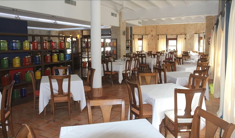 Imagen del bar/restaurante del Hotel Los Setos. Foto 2