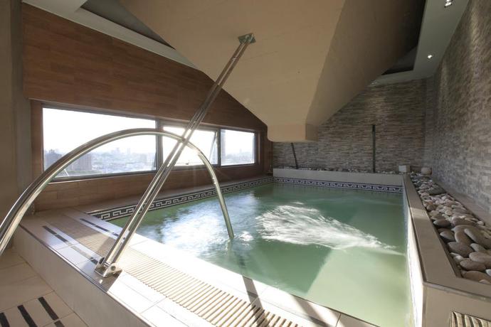 Imagen de la piscina del Hotel Los Silos. Foto 15