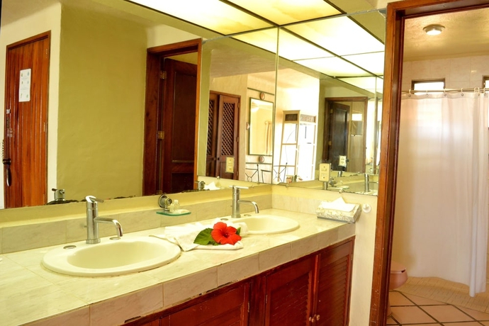 Imagen de la habitación del Hotel Los Tules Resort. Foto 14
