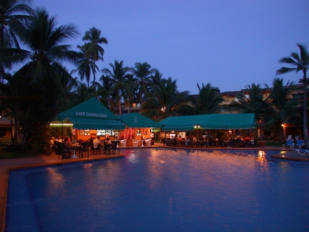 Imagen de la piscina del Hotel Los Tules Resort. Foto 19