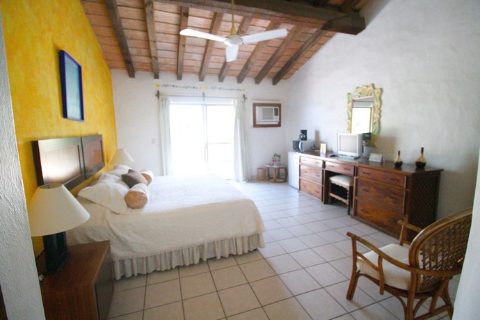 Imagen de la habitación del Hotel Los Tules Villas del Sol. Foto 11