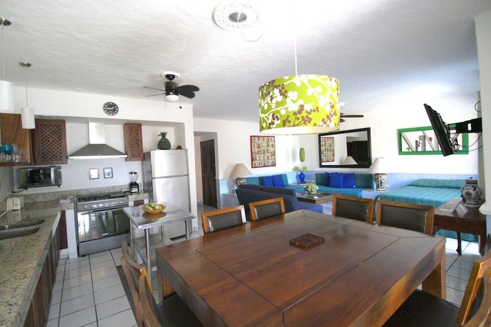 Imagen de la habitación del Hotel Los Tules Villas del Sol. Foto 12