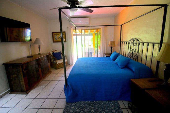 Imagen de la habitación del Hotel Los Tules Villas del Sol. Foto 17