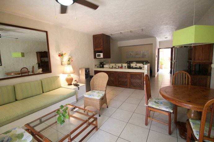 Imagen de la habitación del Hotel Los Tules Villas del Sol. Foto 18