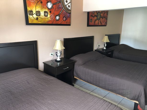 Imagen de la habitación del Hotel Los Valles. Foto 11