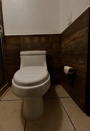 Imagen de la habitación del Hotel Los Valles. Foto 16