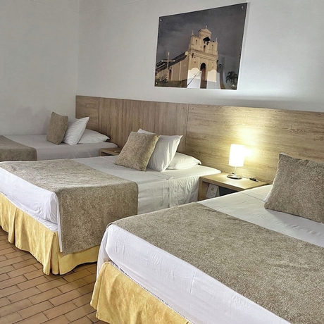 Imagen de la habitación del Hotel Los Vi&ntilde;edos. Foto 11