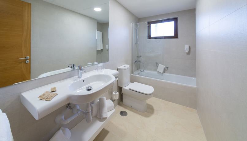 Imagen de la habitación del Hotel Los Zocos Impressive Lanzarote. Foto 9