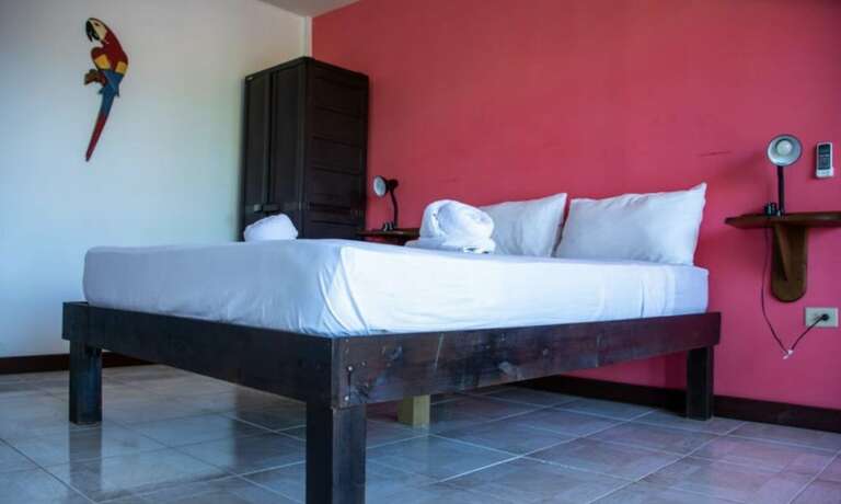 Imagen de la habitación del Hotel Los balcones over the sea. Foto 13