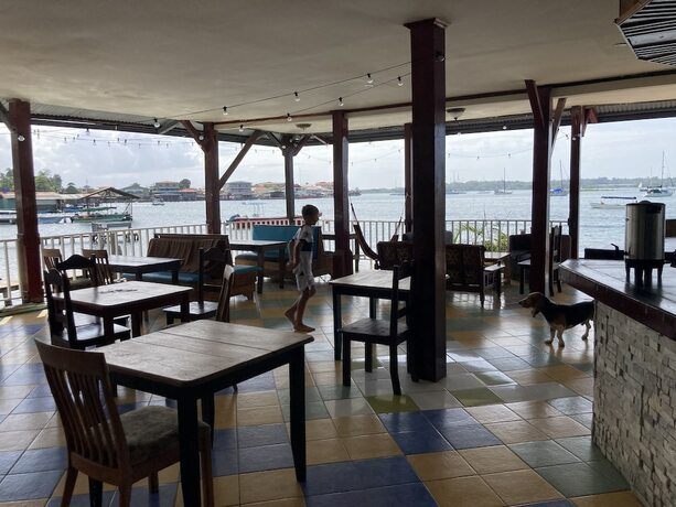 Imagen general del Hotel Los balcones over the sea. Foto 2