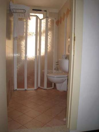 Imagen de la habitación del Hotel Losanna, Cervia. Foto 15