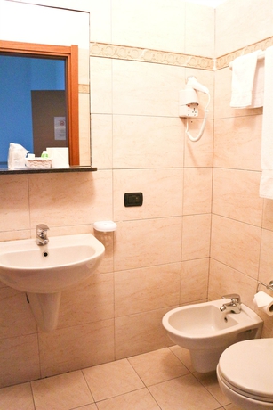 Imagen de la habitación del Hotel Losanna, Milán. Foto 11