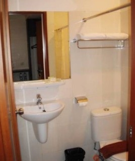 Imagen de la habitación del Hotel Losari Blok M 2. Foto 8