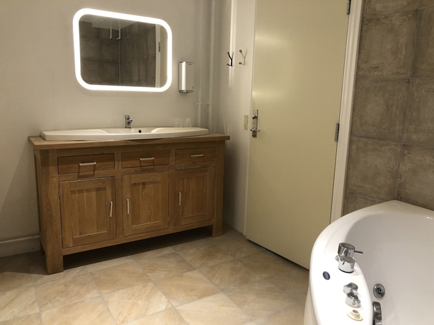 Imagen de la habitación del Hotel L&oslash;gst&oslash;r Parkhotel. Foto 18