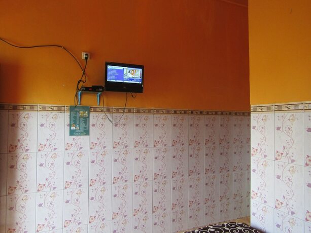 Imagen general del Hotel Losmen Kinasih Puncak and Gazebo Pandang. Foto 6