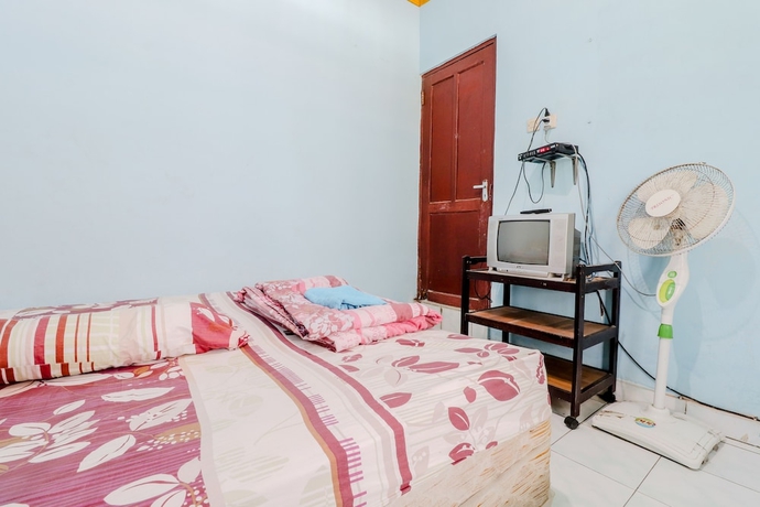Imagen de la habitación del Hotel Losmen Parikesit. Foto 12