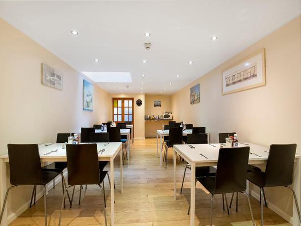 Imagen del bar/restaurante del Hotel Lost Guest House - Aberdeen. Foto 2