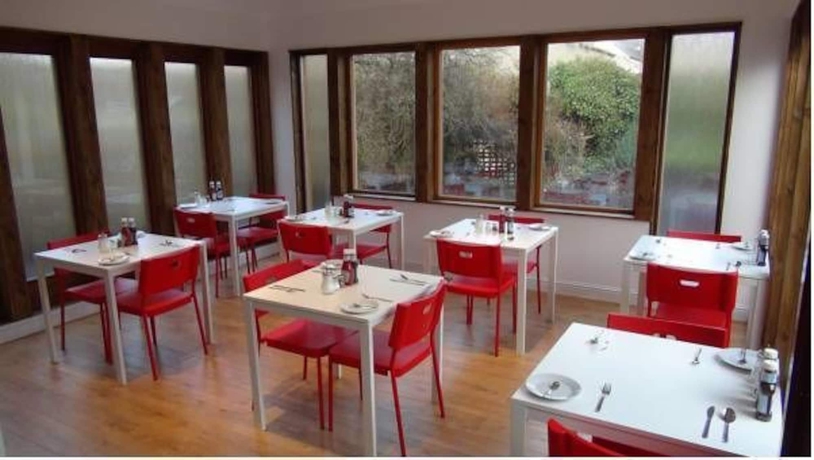 Imagen del bar/restaurante del Hotel Lost Guest House Peterhead. Foto 4