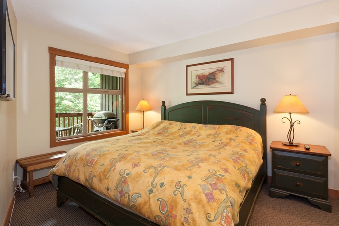 Imagen de la habitación del Hotel Lost Lake Lodge, Whistler Village. Foto 6