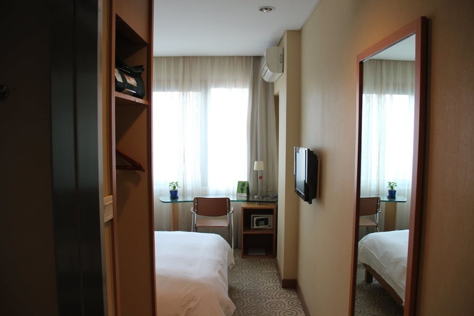 Imagen de la habitación del Hotel L'otel. Foto 16