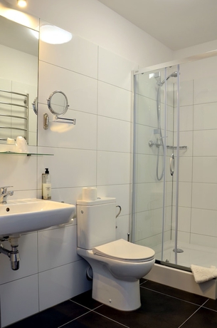 Imagen de la habitación del Hotel Lothus. Foto 12