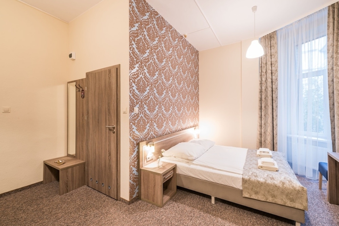 Imagen de la habitación del Hotel Lothus. Foto 13