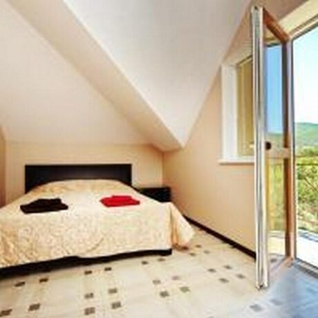 Imagen de la habitación del Hotel Lotos. Foto 33