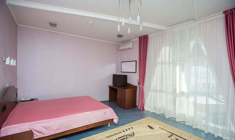 Imagen de la habitación del Hotel Lotos, Novokuznetsk. Foto 6