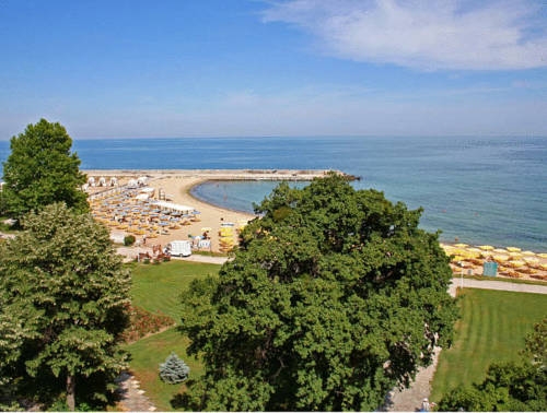 Imagen general del Hotel Lotos - Riviera Holiday Club. Foto 1