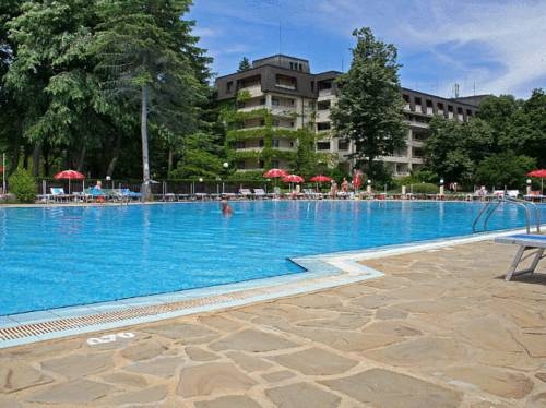 Imagen general del Hotel Lotos - Riviera Holiday Club. Foto 2