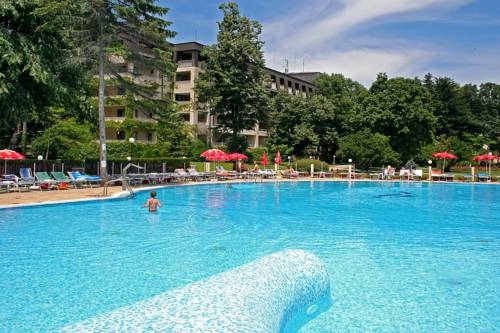 Imagen general del Hotel Lotos - Riviera Holiday Club. Foto 9