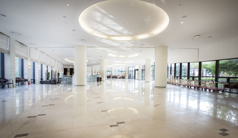 Imagen de los interiores del Hotel Lotte Buyeo Resort. Foto 19