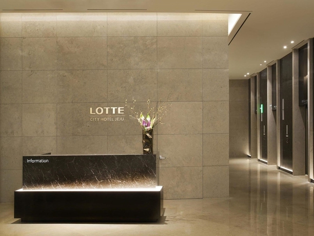 Imagen de los interiores del Hotel Lotte City Jeju. Foto 17