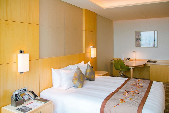 Imagen de la habitación del Hotel Lotte Hanoi. Foto 12